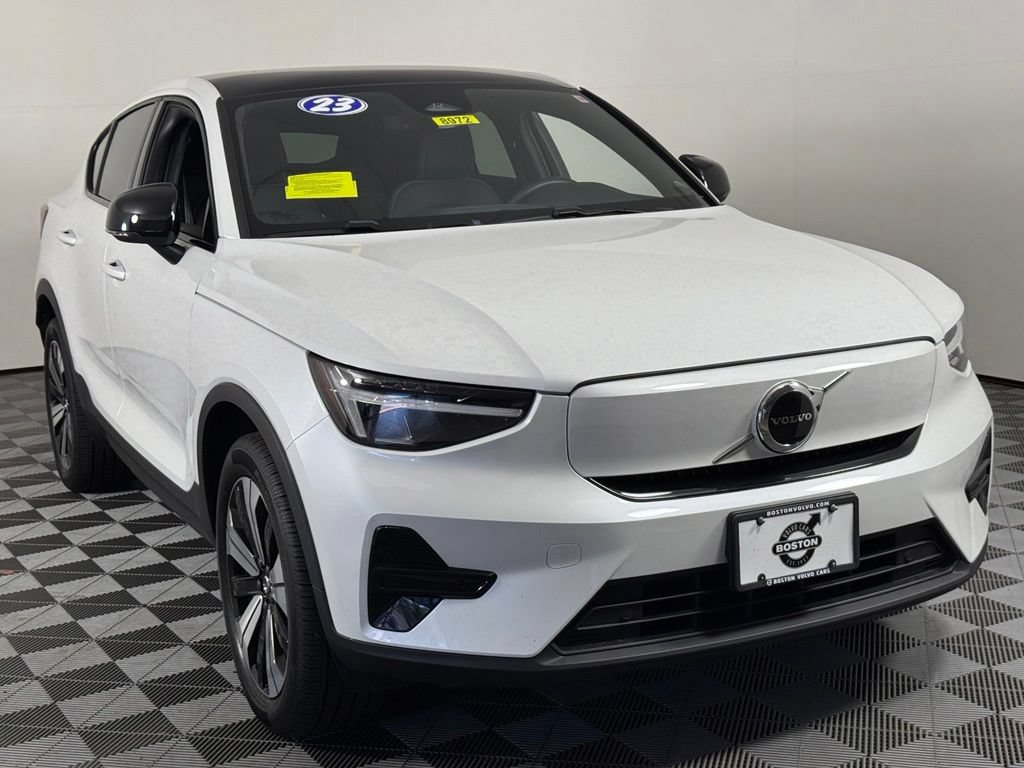 Certified 2023 Volvo C40 Recharge Core AWD/4WD image 3