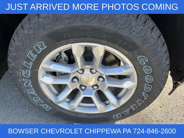 Used 2023 Chevrolet Silverado 1500 LT image 10