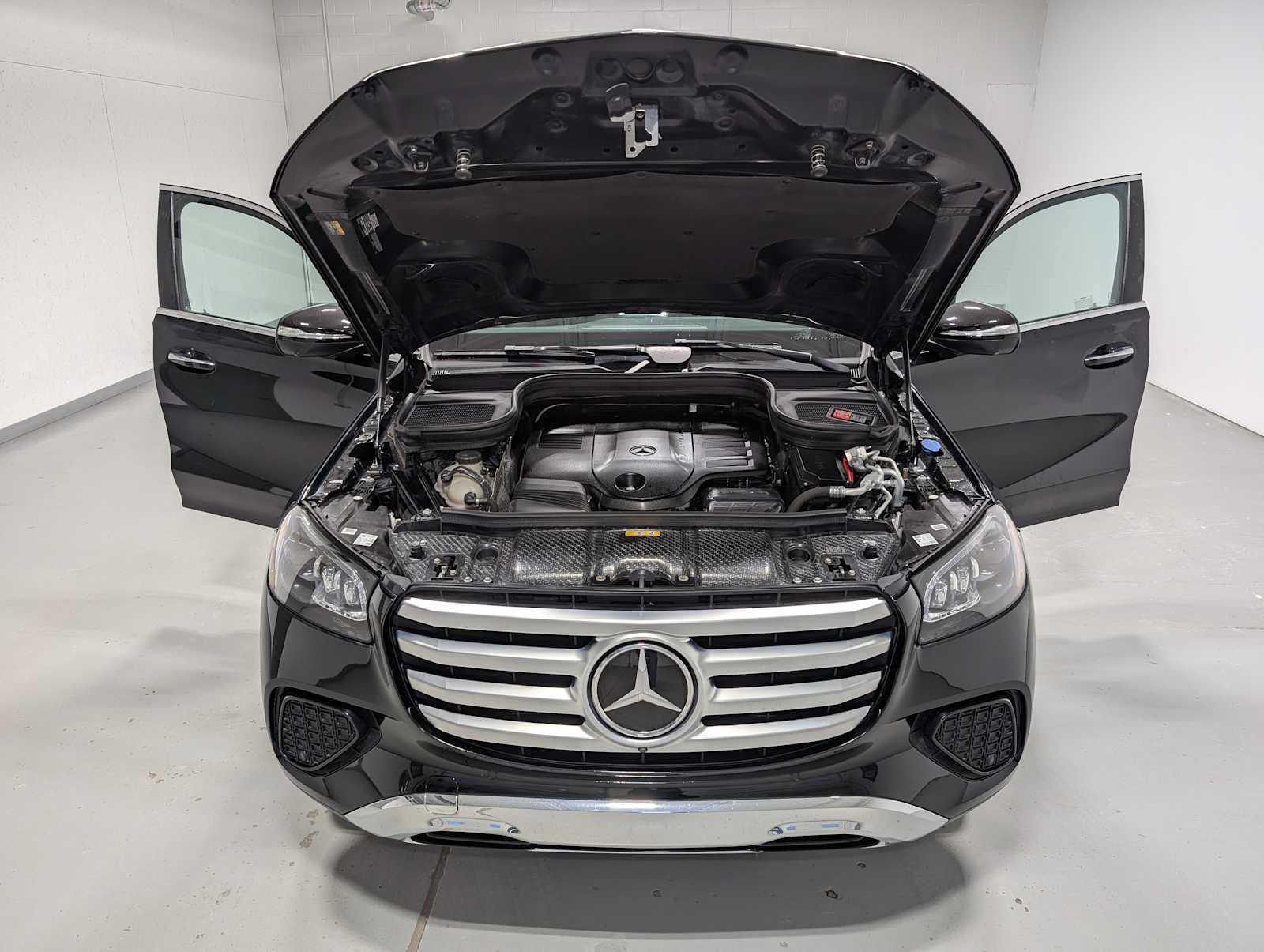 Certified 2024 Mercedes-Benz GLS 450 4MATIC image 14