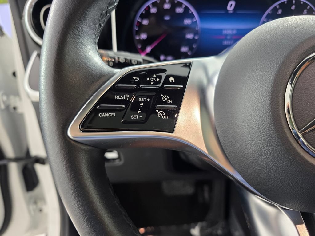 Certified 2025 Mercedes-Benz GLC 300 4MATIC image 18