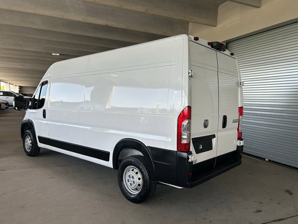 Used 2023 RAM ProMaster 2500 FWD image 3