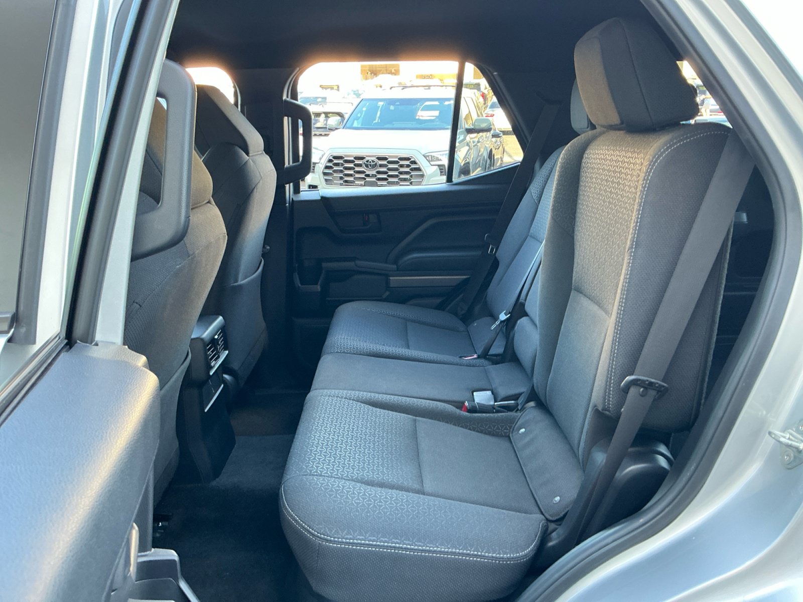 Certified 2025 Toyota 4Runner SR5 AWD/4WD image 17