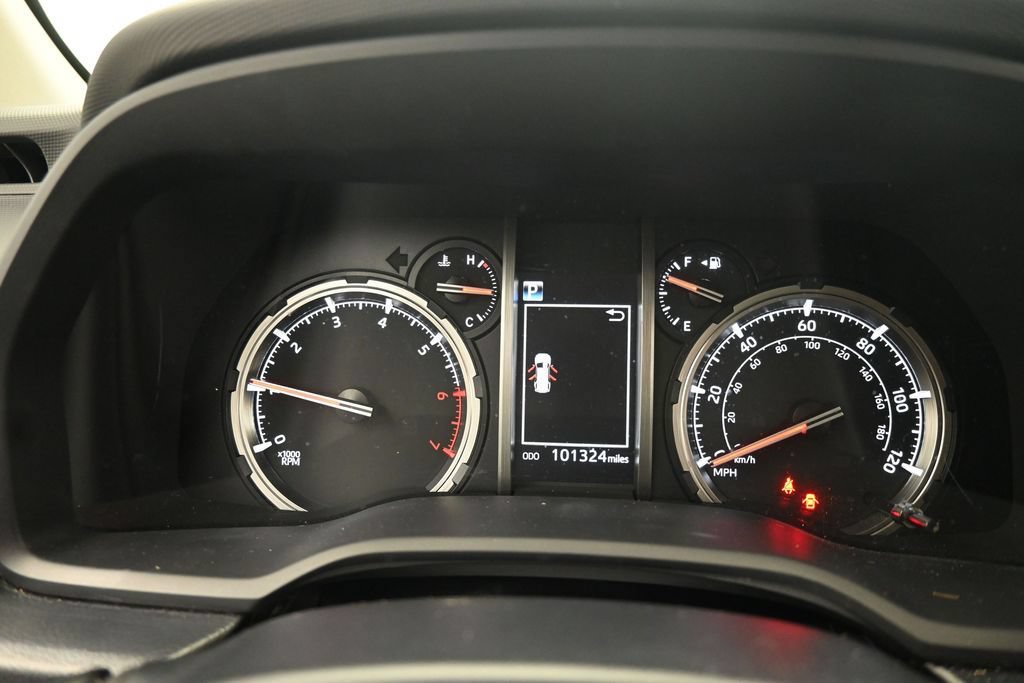 Used 2022 Toyota 4Runner TRD Off-Road Premium w/ Moonroof Package AWD/4WD image 19