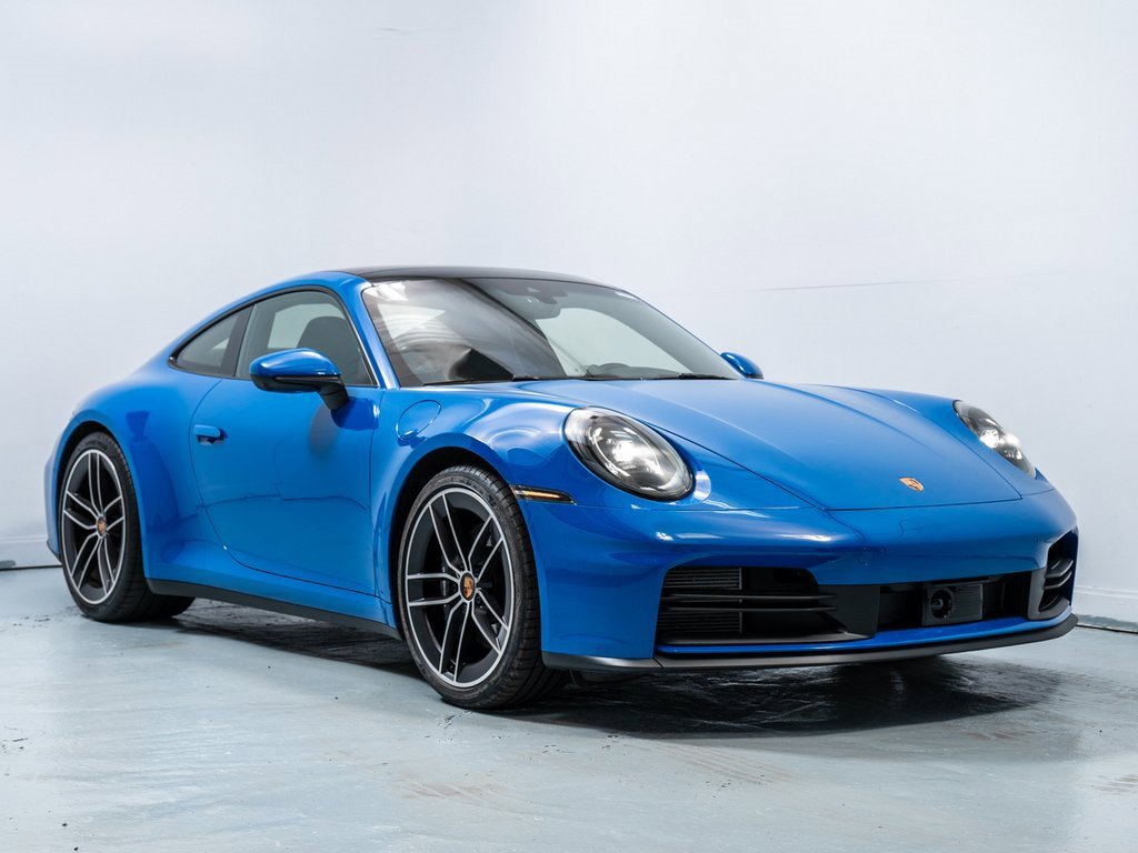Used 2025 Porsche 911 Carrera image 9