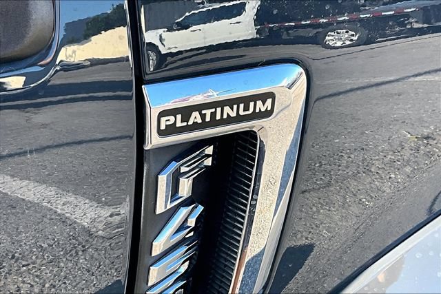 Used 2021 Ford F450 Platinum w/ FX4 Off-Road Package AWD/4WD image 30