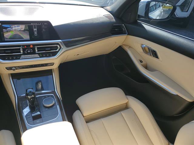 Used 2020 BMW 330i xDrive Sedan w/ Convenience Package image 16