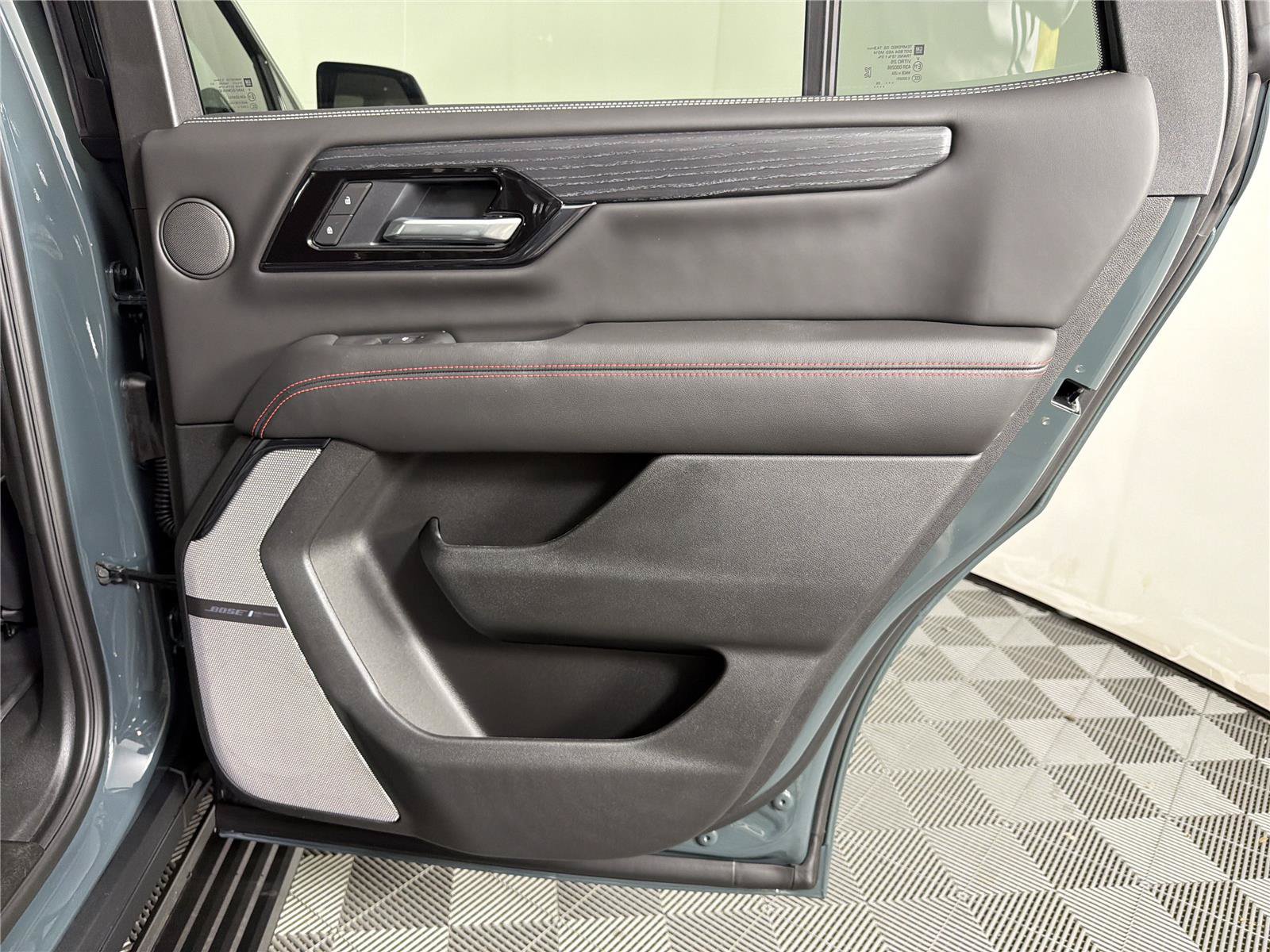 New 2026 GMC Yukon AT4 Ultimate AWD/4WD image 15
