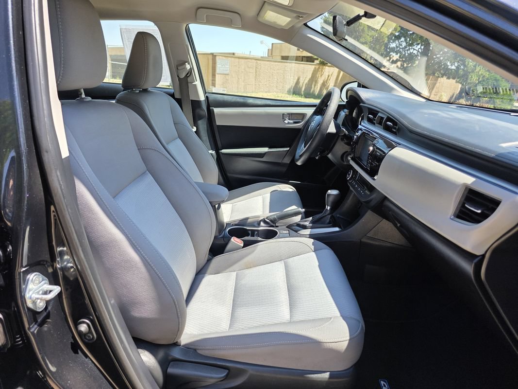 Used 2016 Toyota Corolla LE FWD image 22