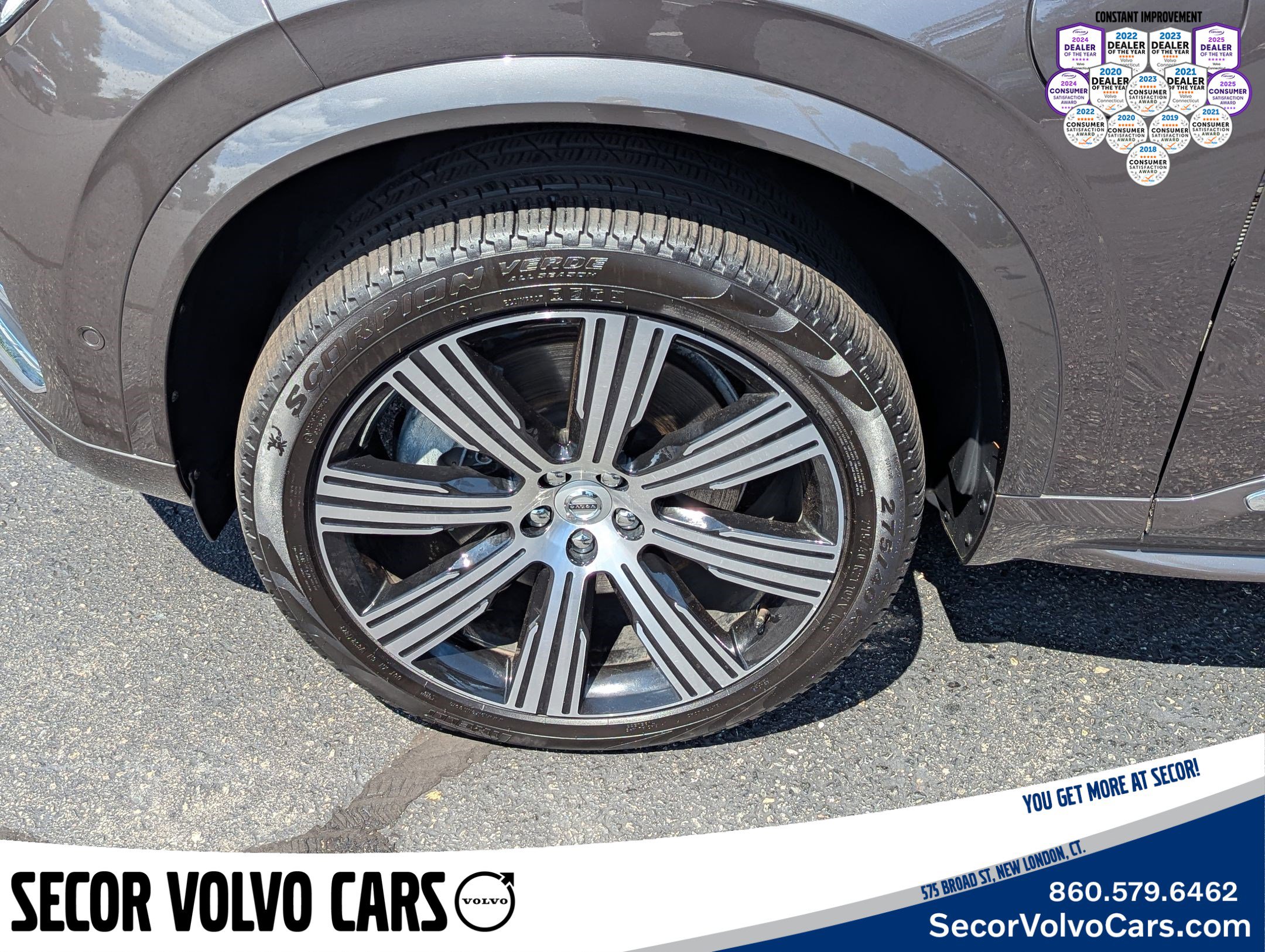 Certified 2024 Volvo XC90 T8 Ultimate image 26