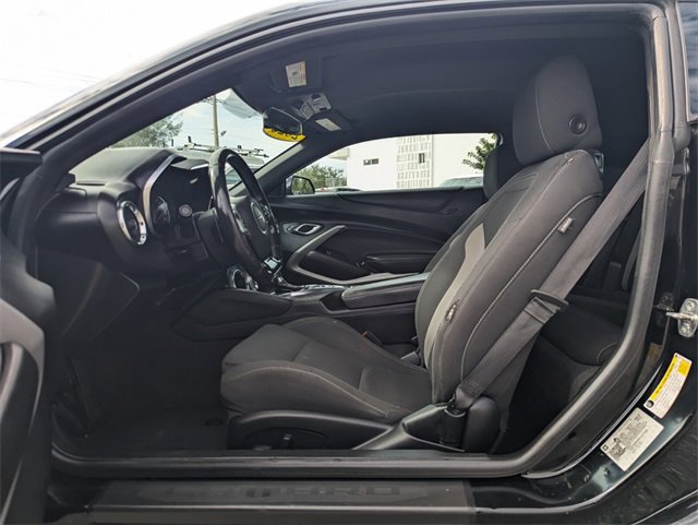 Used 2020 Chevrolet Camaro LT image 6