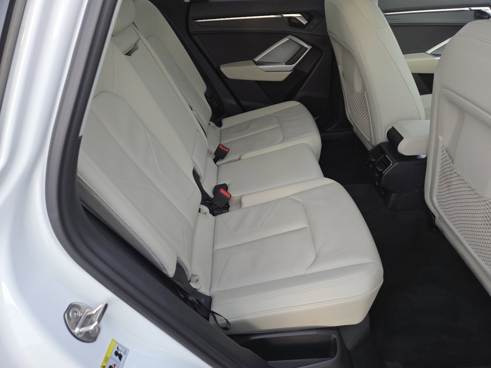 Used 2025 Audi Q3 2.0T Premium image 21