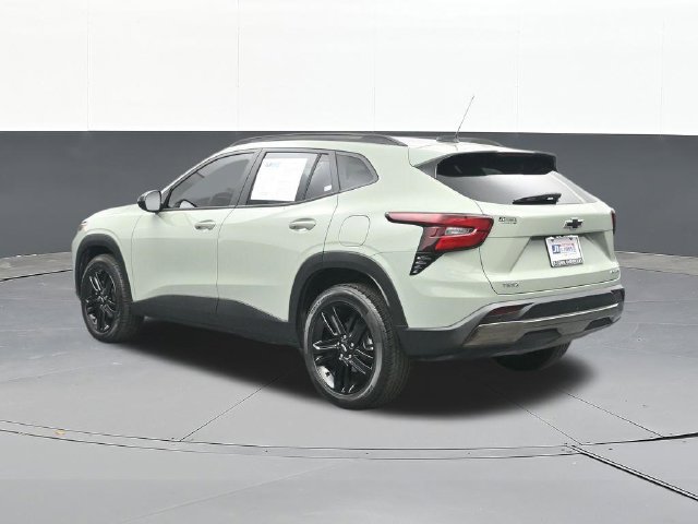 Used 2026 Chevrolet Trax ACTIV w/ Driver Confidence Package FWD image 9