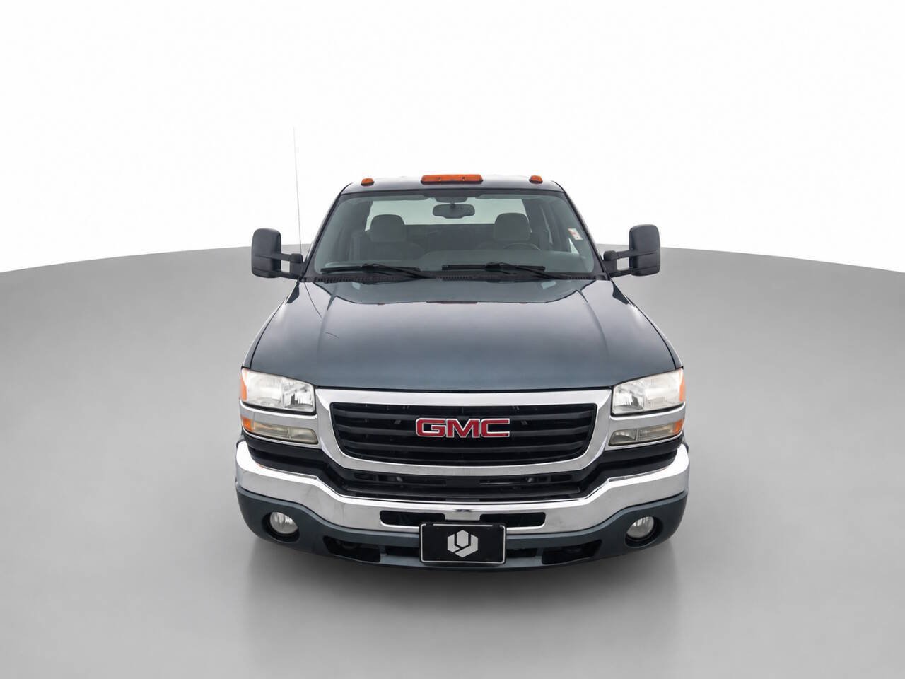 Used 2007 GMC Sierra 3500 SLE w/ Heavy-Duty Power Package RWD image 2