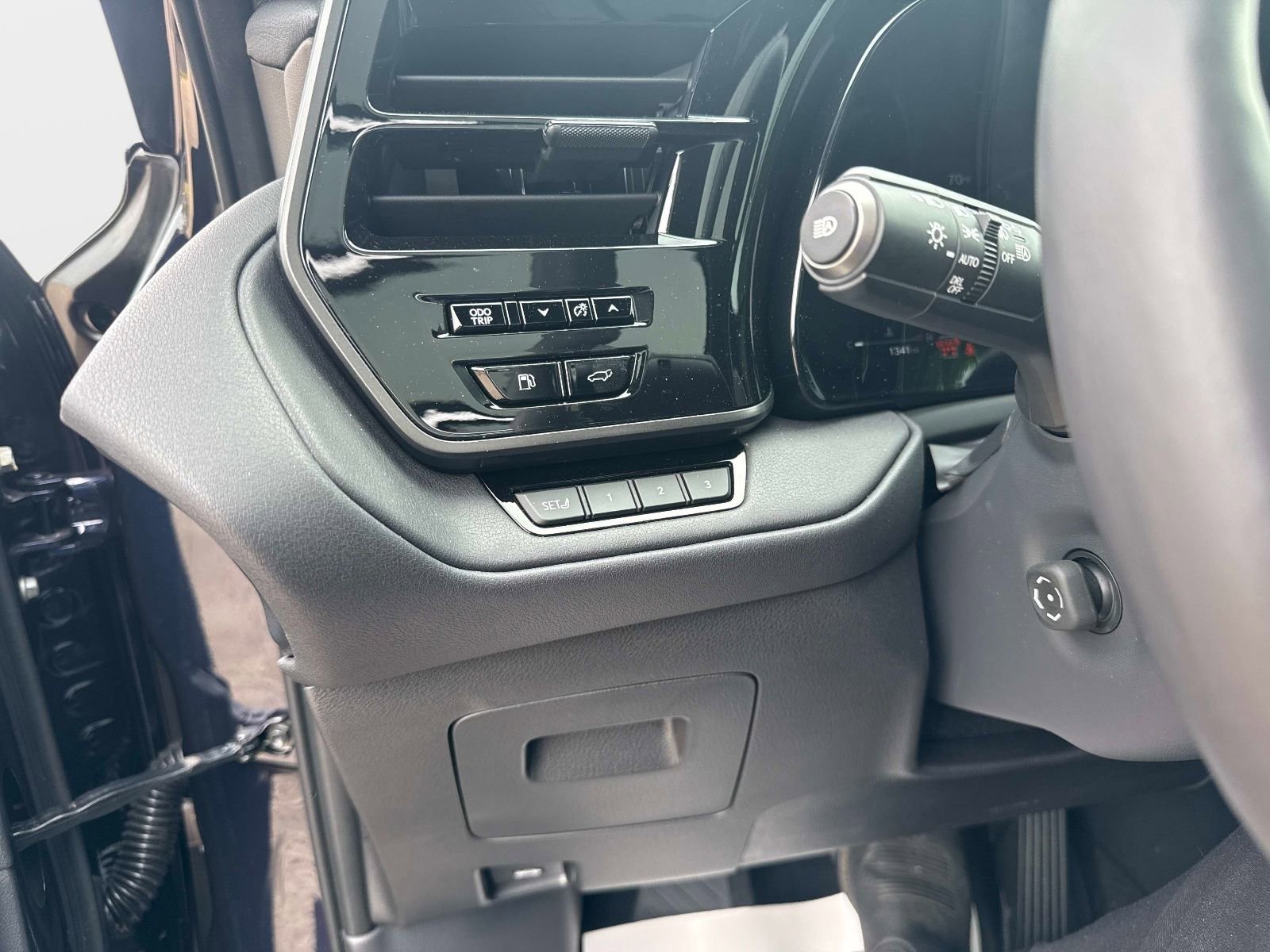 Used 2026 Lexus TX 350 AWD w/ Technology Package image 32