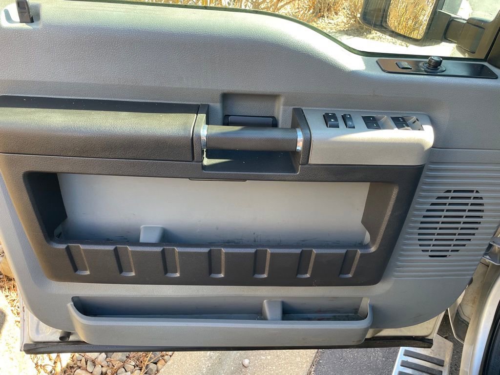 Used 2015 Ford F250 XLT w/ XLT Premium Package image 20