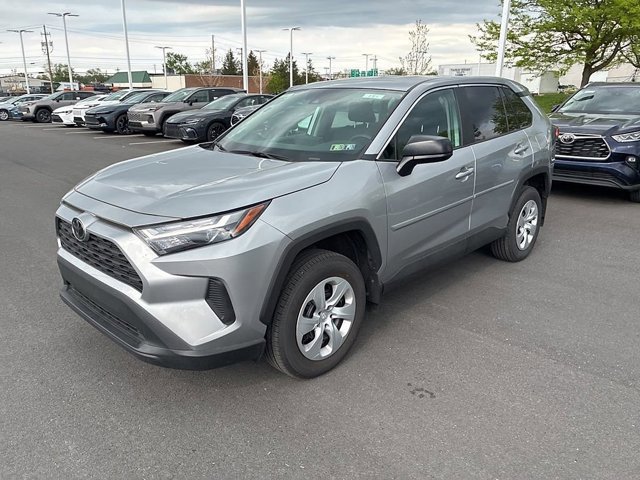 Certified 2025 Toyota RAV4 LE AWD/4WD image 16