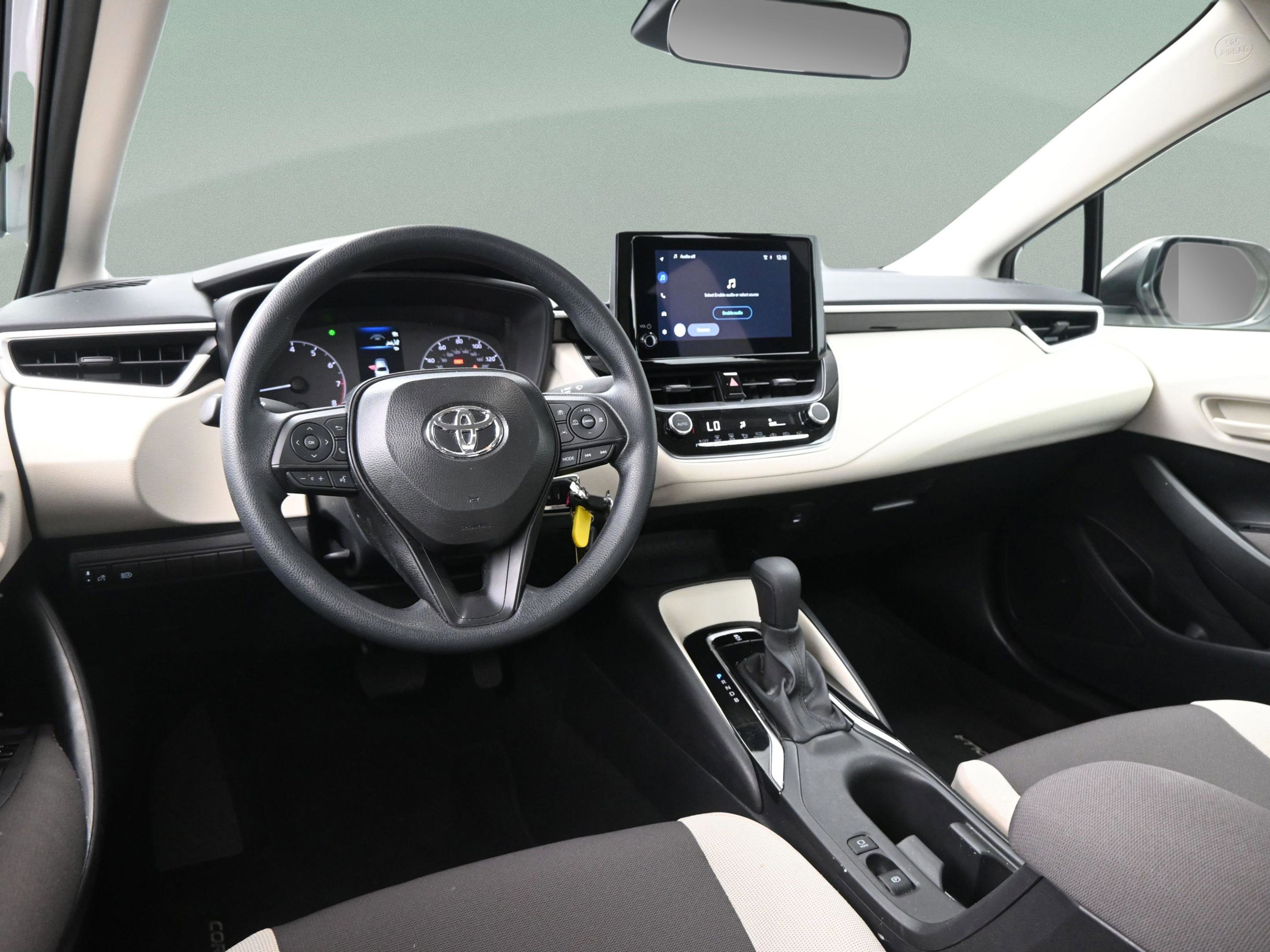 Used 2025 Toyota Corolla LE image 35