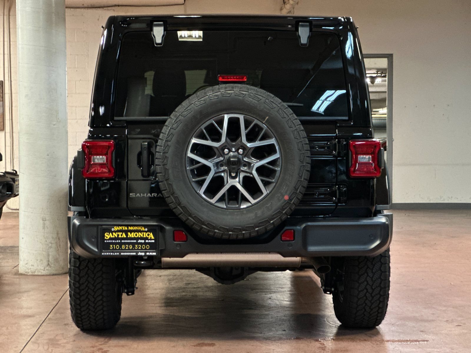 New 2026 Jeep Wrangler Unlimited Sahara AWD/4WD image 4