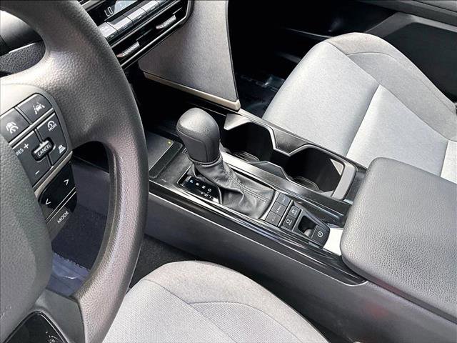 Used 2025 Toyota Camry LE FWD image 15
