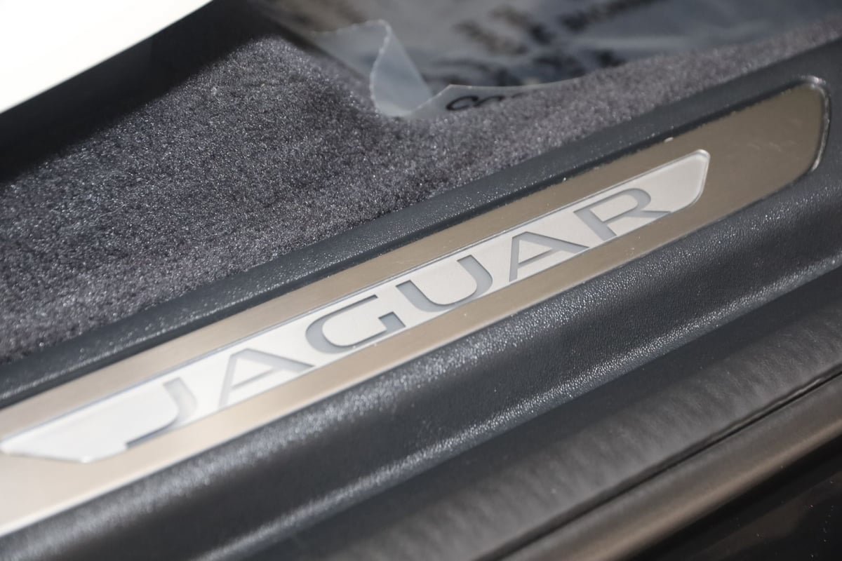 Used 2022 Jaguar E-PACE SE AWD/4WD image 45
