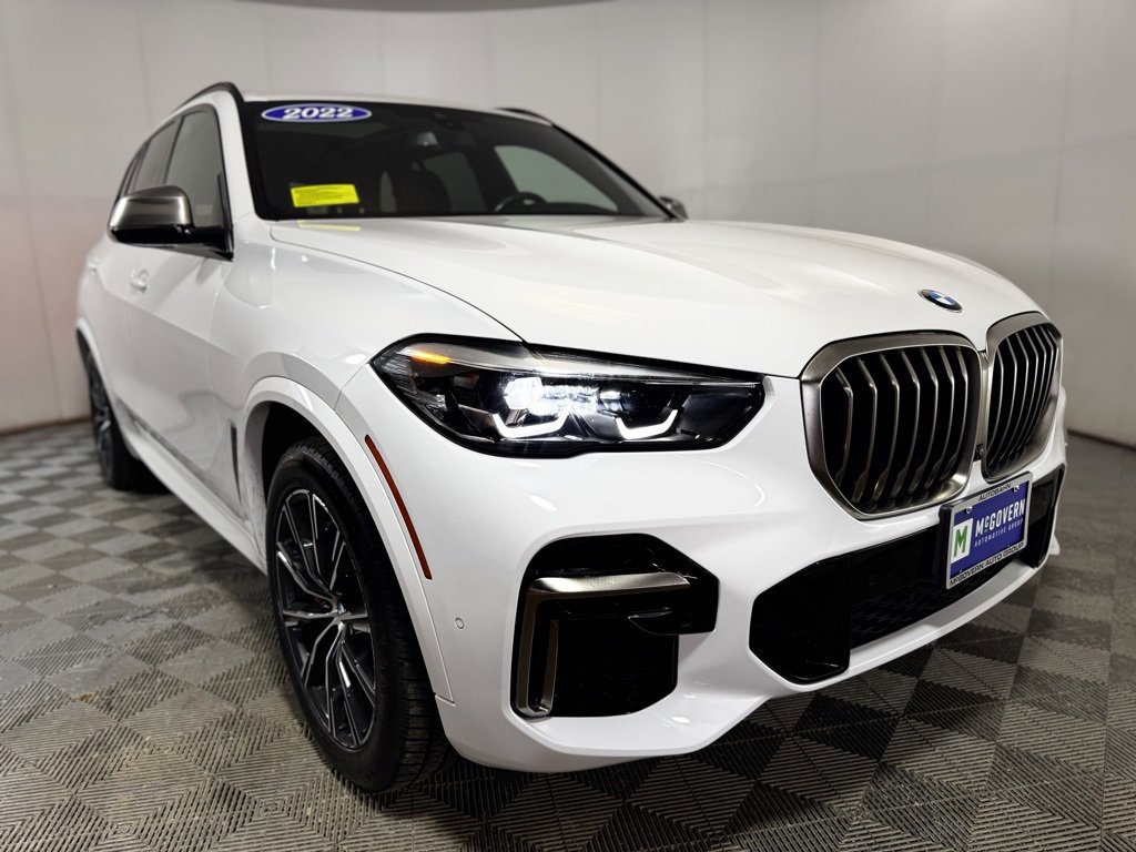 Used 2022 BMW X5 M50i w/ Premium Package image 9