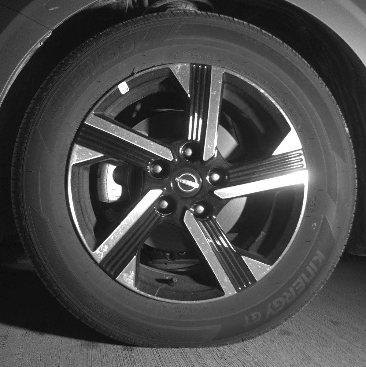 Used 2025 Nissan Sentra SV image 11