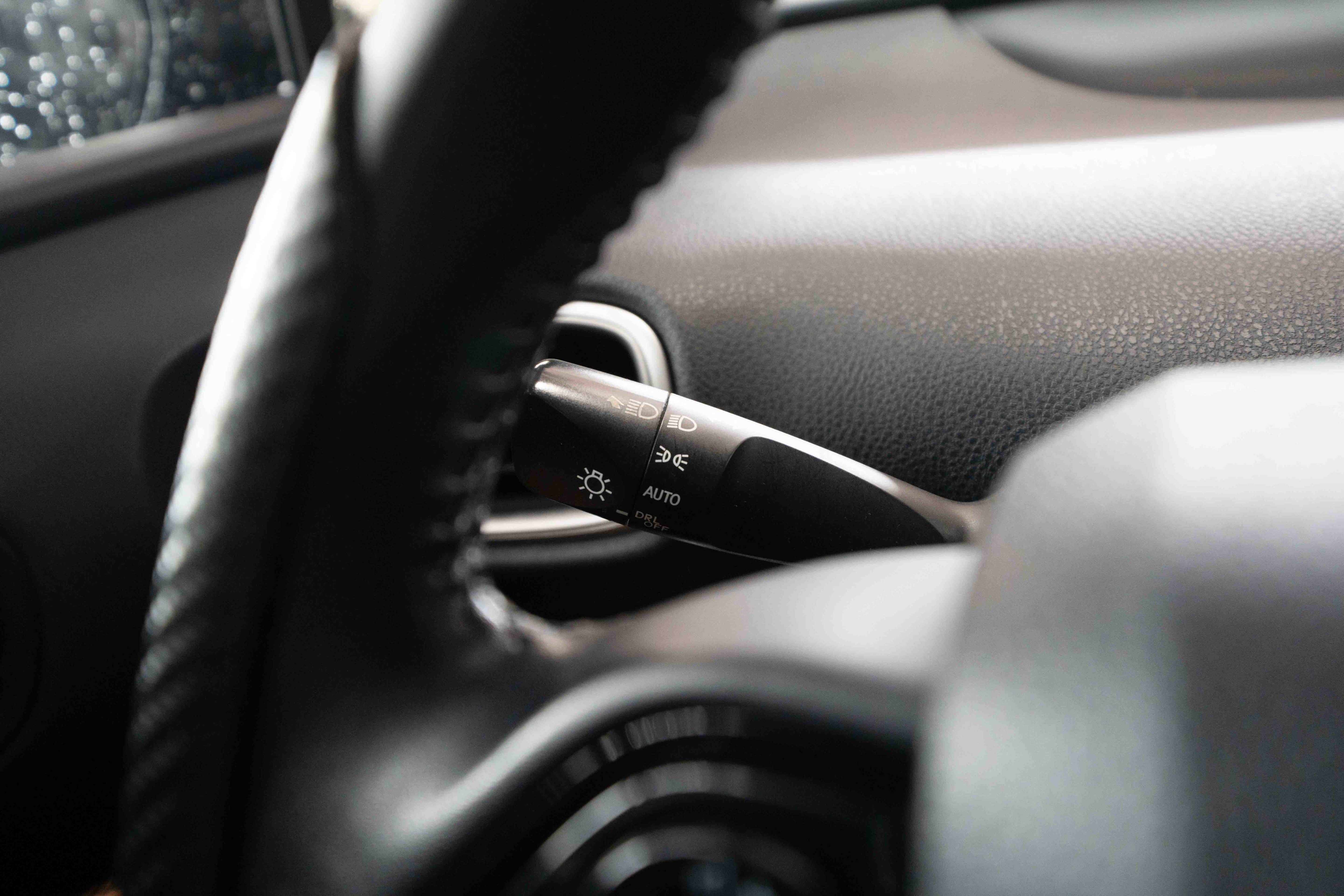Used 2020 Toyota Prius Prime XLE FWD image 13