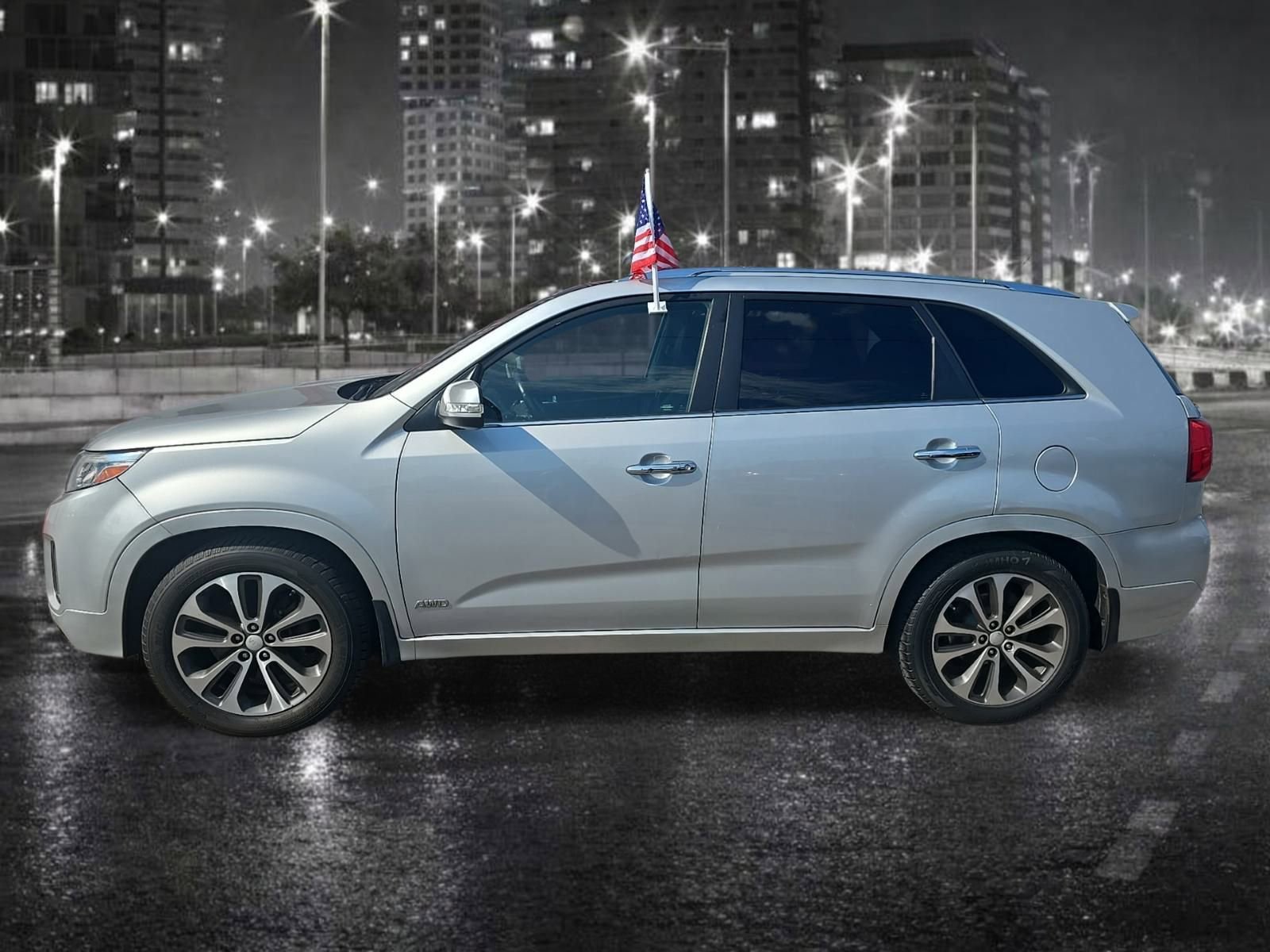 Used 2014 Kia Sorento SX w/ 3rd Row Package image 4