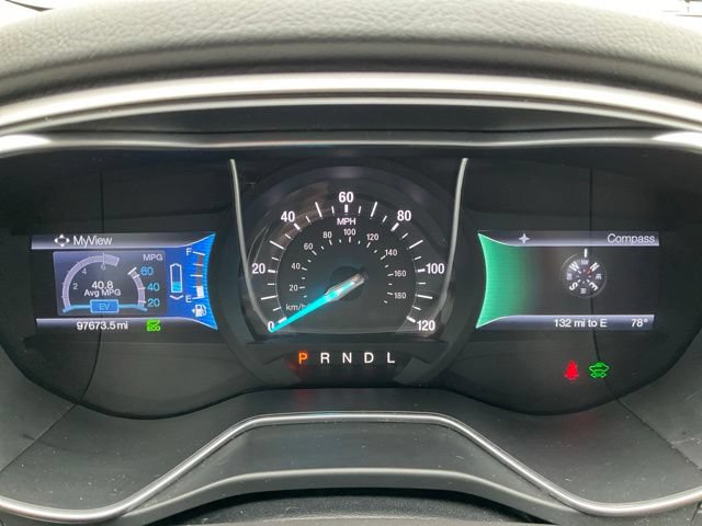 Used 2016 Ford Fusion SE FWD image 4
