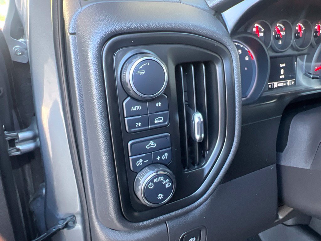 Used 2021 Chevrolet Silverado 1500 Custom AWD/4WD image 43