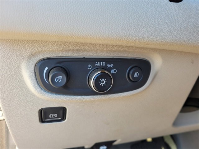 Used 2019 GMC Terrain Denali w/ Advanced Safety Package image 23