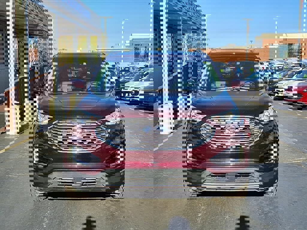 Certified 2019 Ford Edge Titanium w/ Cold Weather Package image 2