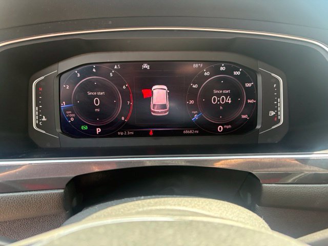Used 2020 Volkswagen Tiguan SEL FWD image 14