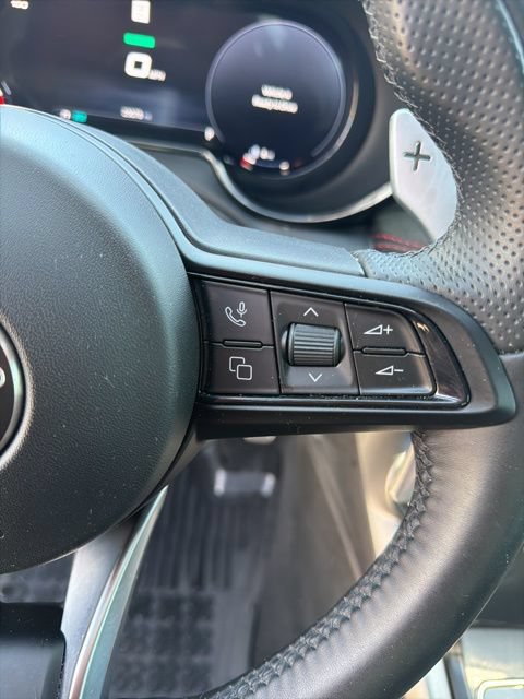 Used 2024 Alfa Romeo Tonale Veloce w/ Active Assist Package AWD/4WD image 13
