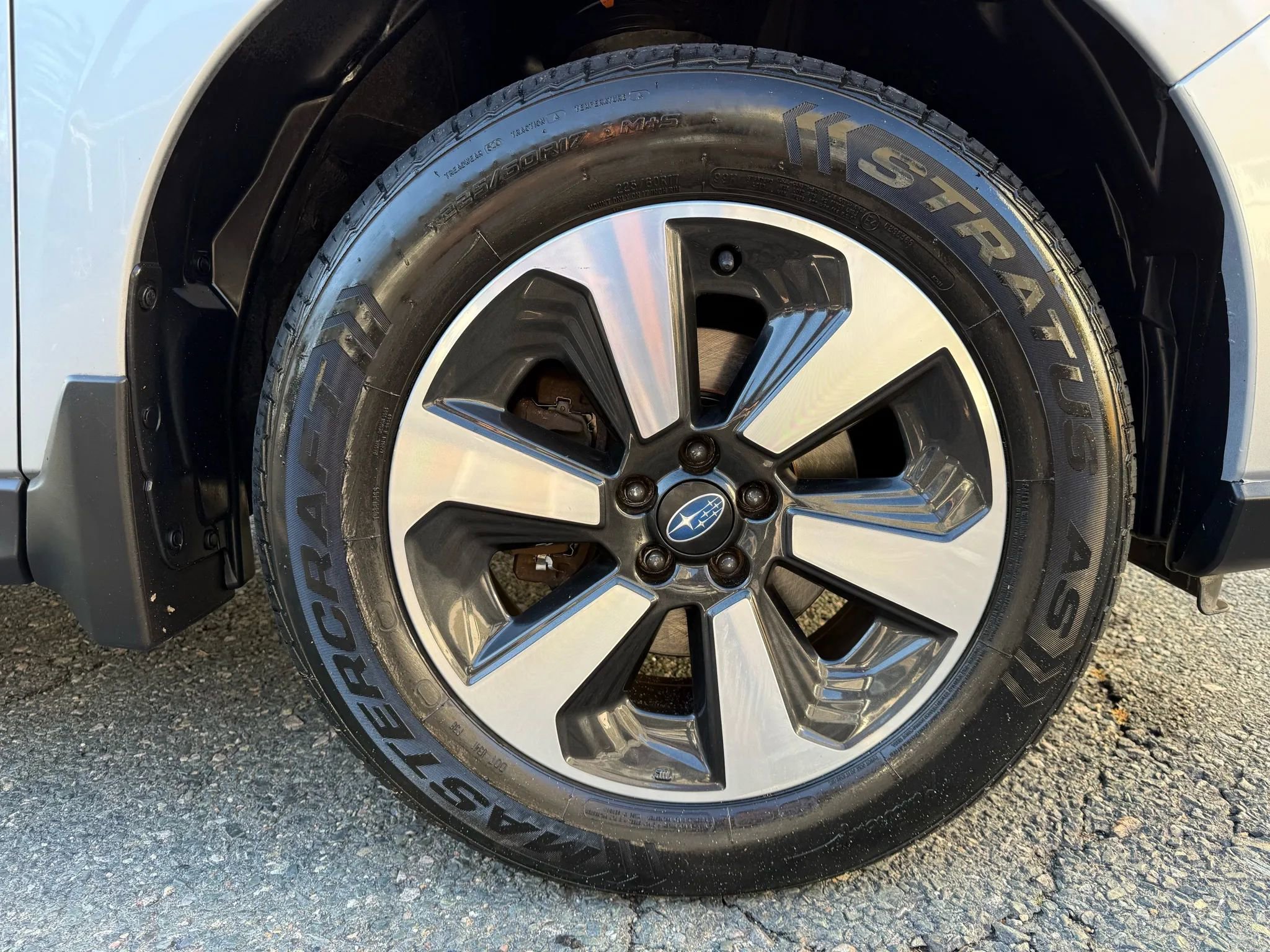 Used 2017 Subaru Forester 2.5i Premium w/ All-Weather Package image 9