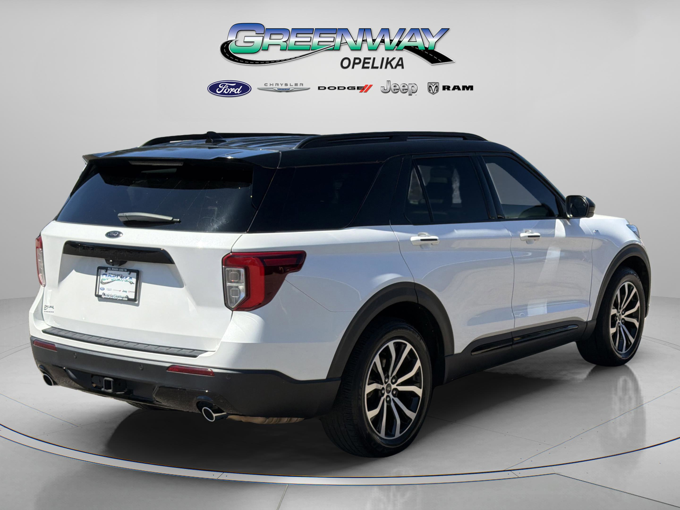 Used 2022 Ford Explorer ST-Line w/ Class IV Trailer Tow Package image 7