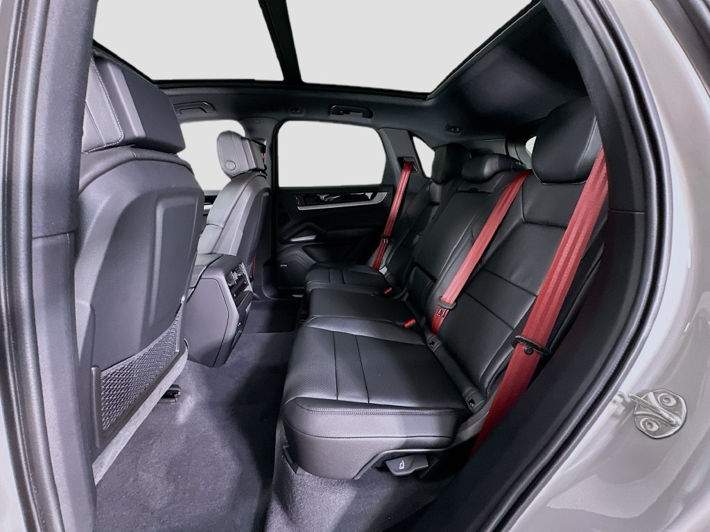 New 2026 Porsche Cayenne AWD/4WD image 24