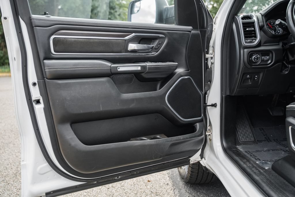 Certified 2025 RAM 1500 Laramie AWD/4WD image 31