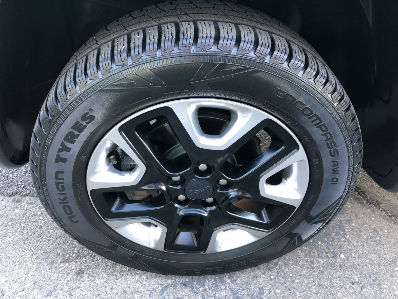 Used 2018 Jeep Compass Trailhawk w/ Leather Interior Group image 8