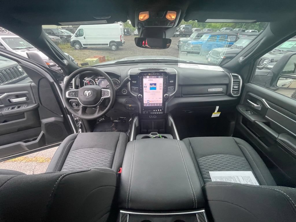 New 2026 RAM 2500 Big Horn AWD/4WD image 3
