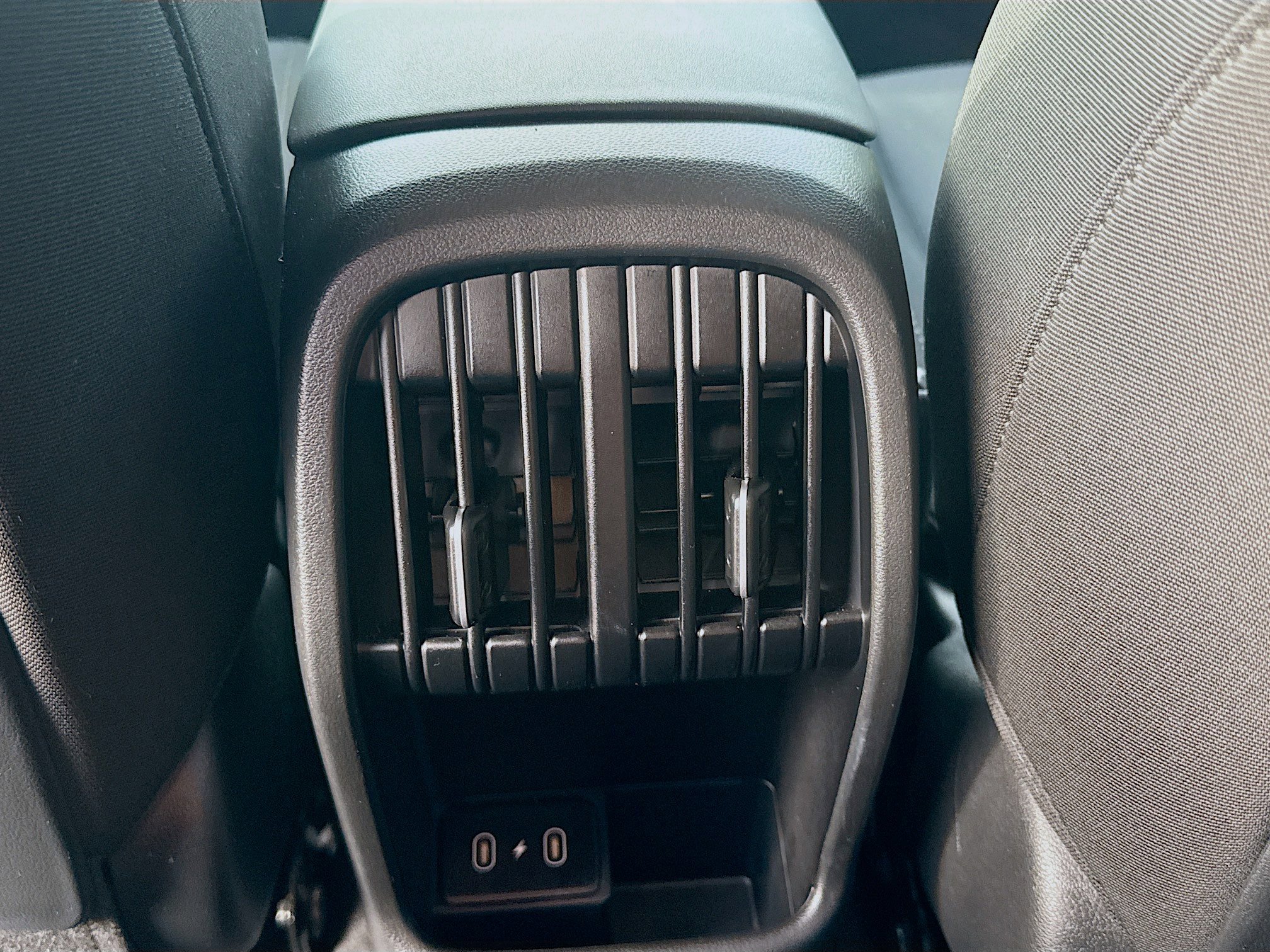 Used 2025 Hyundai Kona SEL image 19