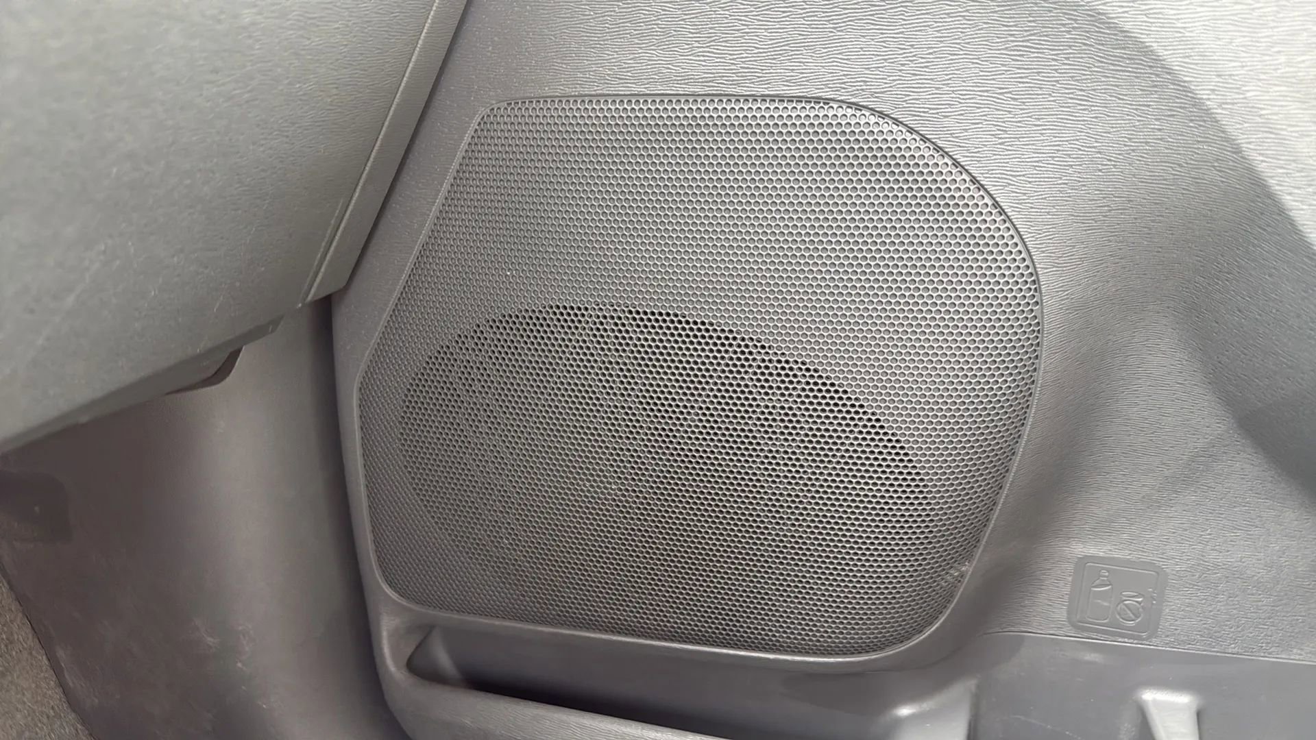 Used 2019 Toyota Sienna XLE image 36