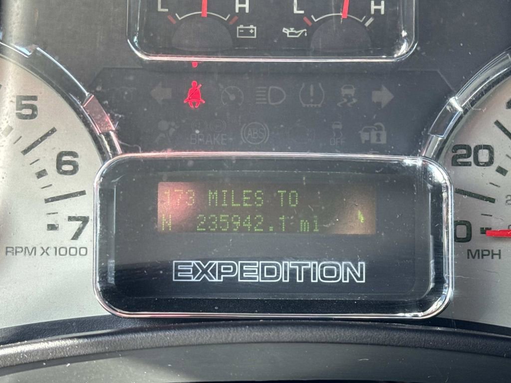Used 2012 Ford Expedition EL Limited image 3