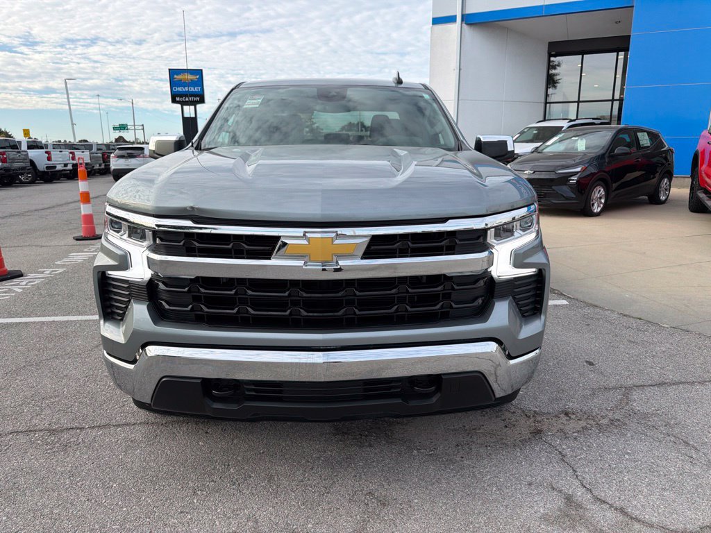 Used 2025 Chevrolet Silverado 1500 LT AWD/4WD image 8