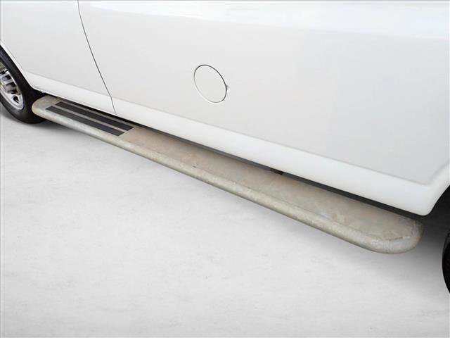 Used 2024 Chevrolet Express 2500 w/ Driver Convenience Package image 7