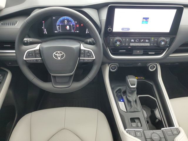Used 2025 Toyota Grand Highlander AWD image 19