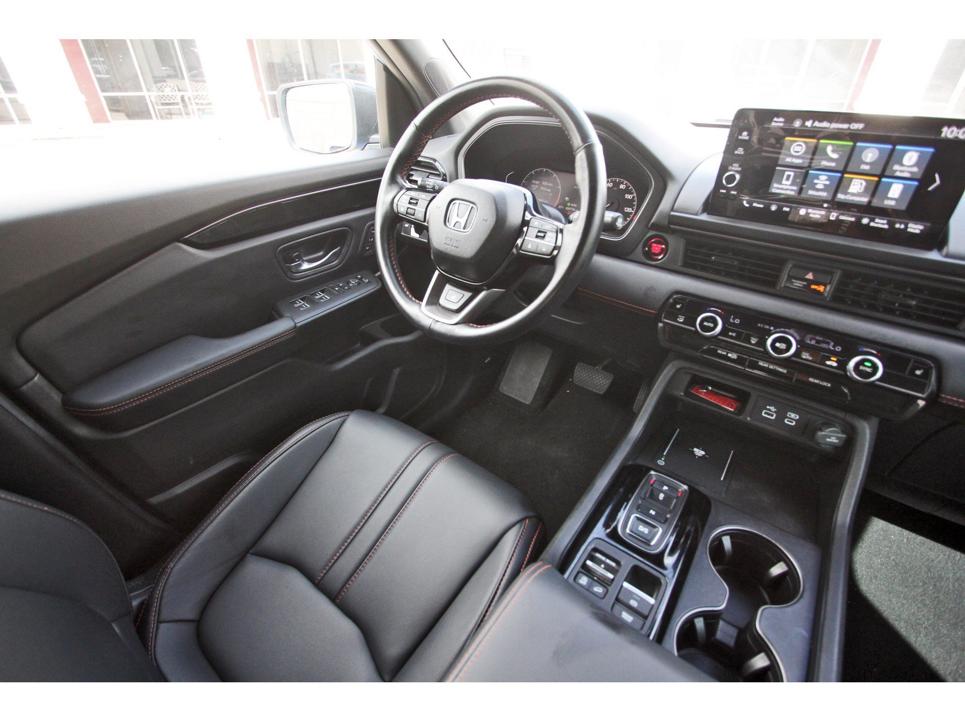 Used 2025 Honda Pilot TrailSport image 10