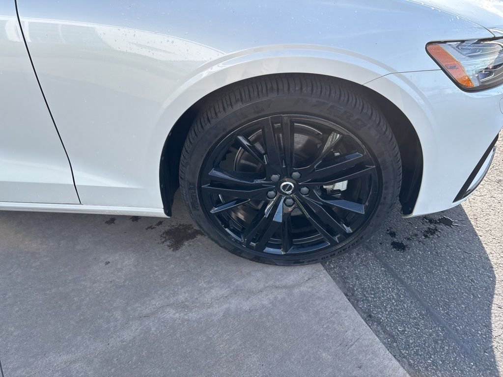 Certified 2023 Volvo S60 B5 Plus w/ Climate Package FWD image 12