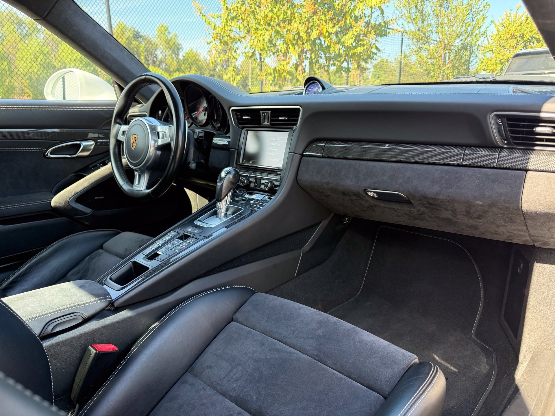 Certified 2016 Porsche 911 Carrera GTS RWD image 29