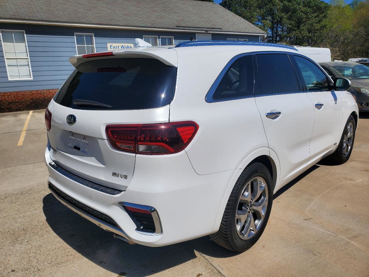 Used 2019 Kia Sorento SX w/ SX Touring Package image 11